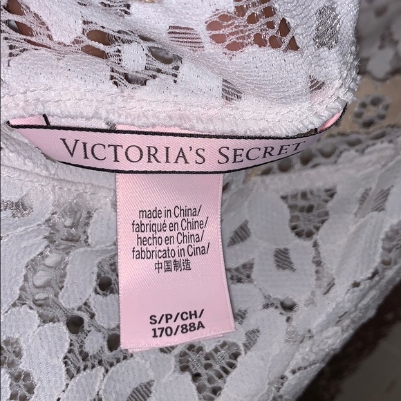 Victoria’s Secret Sz Small White Lace Romper VNTG - Picture 6 of 6